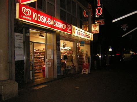 kiosk naftoon